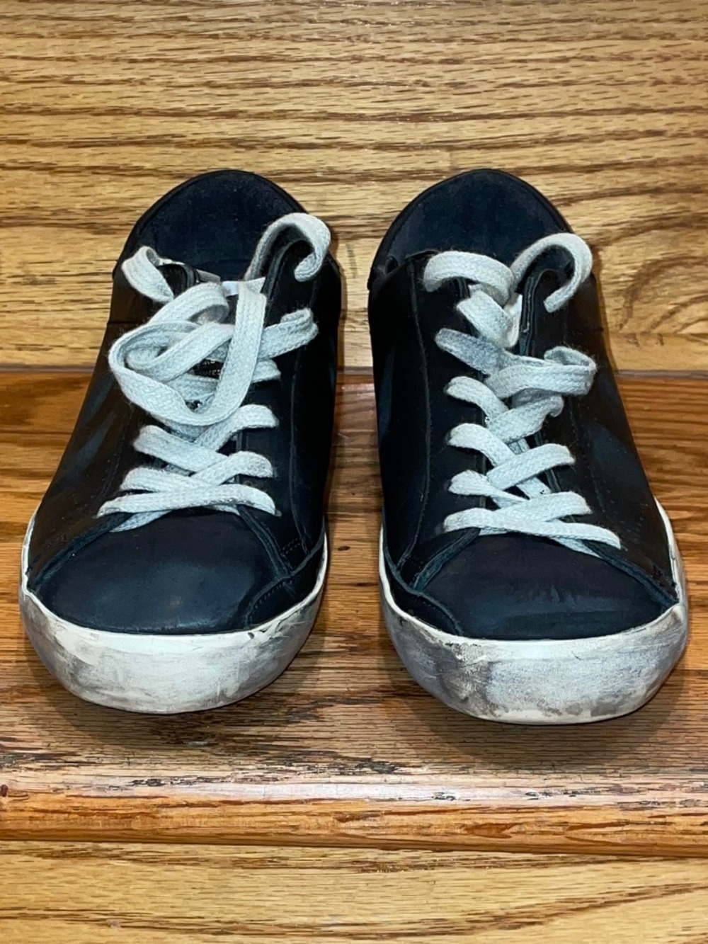 Golden Goose Black Leather Superstar Sneakers Sz 37 - EUC - Picture 2 of 9
